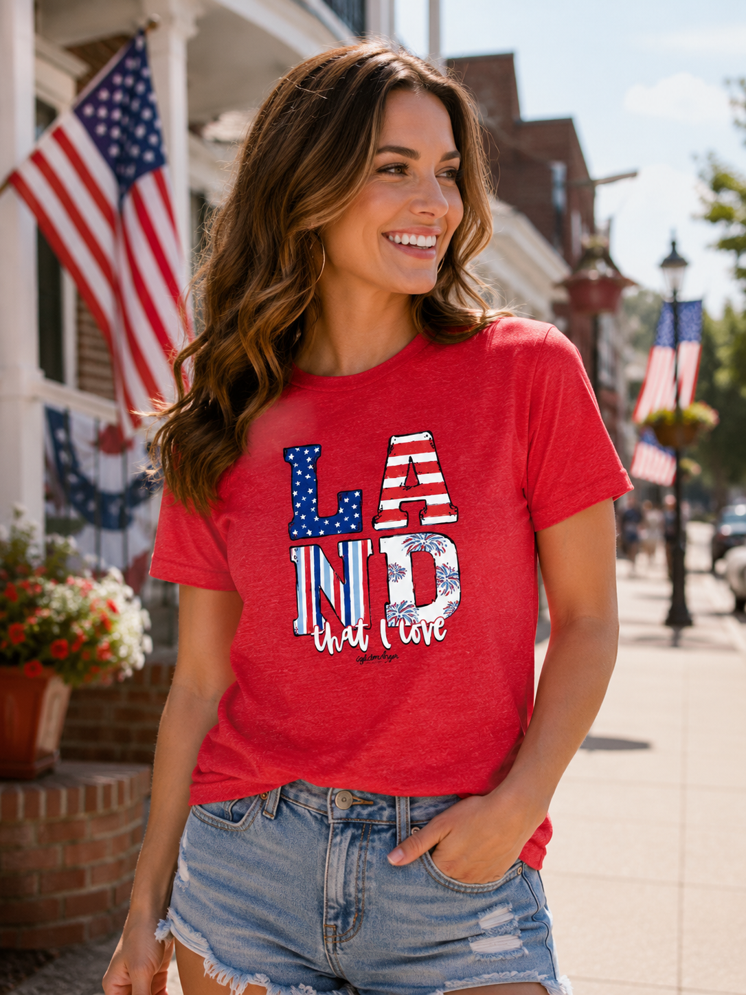 Southernology Statement Collection Land that I love USA Canvas T-Shirt