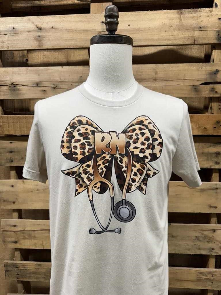 Southern Chics Cheetah RN Bow Nurse Canvas T-Shirt - SimplyCuteTees