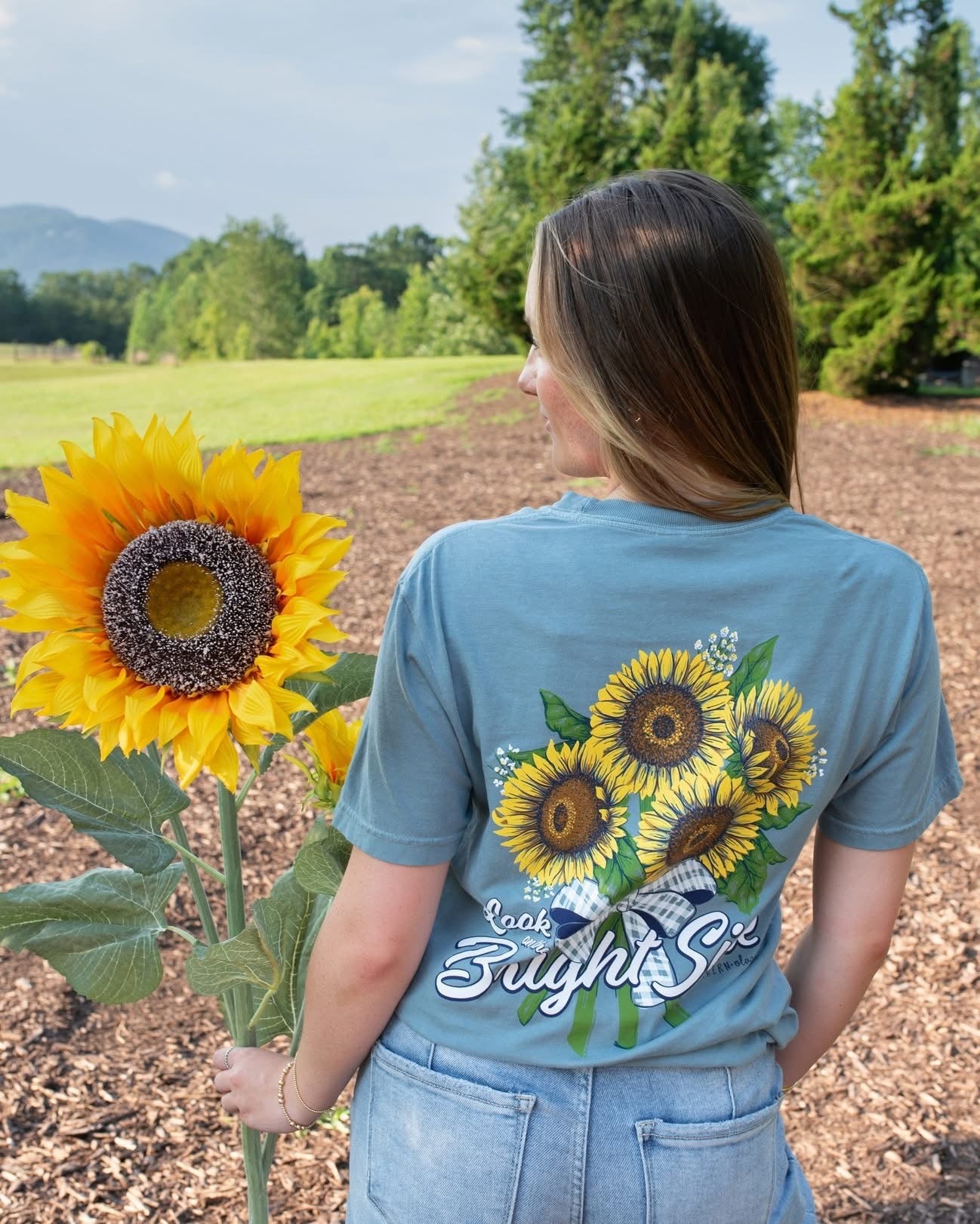 Southernology Bright Side Bouquet Comfort Colors T-Shirt - SimplyCuteTees