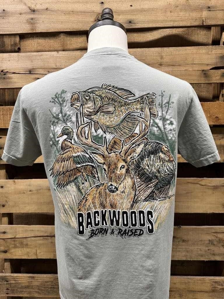 Backwoods Born &amp; Raised Wildlife Comfort Colors Unisex T-Shirt - SimplyCuteTees