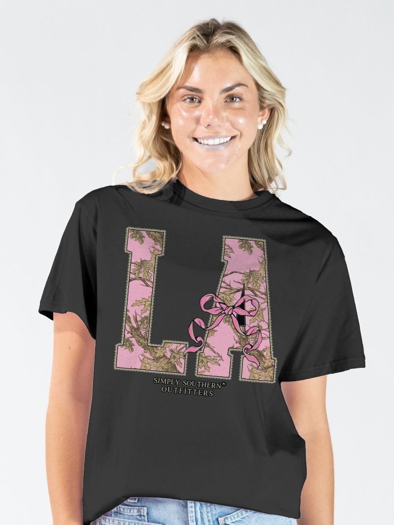 Simply Southern Louisiana Camo Bow Black T-Shirt - SimplyCuteTees