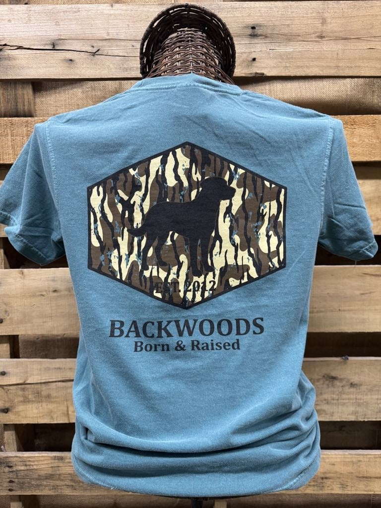 Backwoods Born &amp; Raised Camo Dog Comfort Colors Unisex T-Shirt - SimplyCuteTees