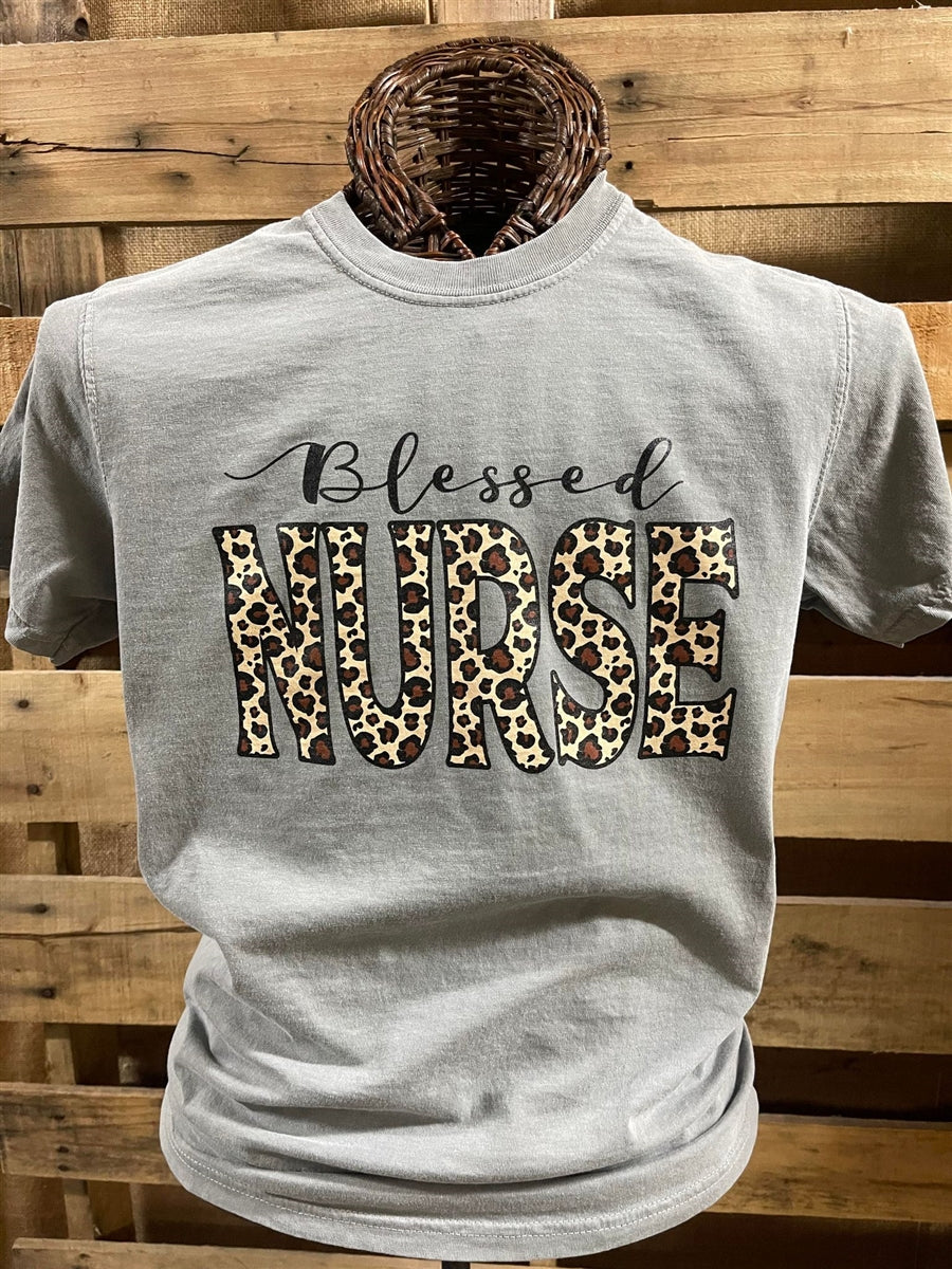 Southern Chics Leopard Blessed Nurse Comfort Colors T-Shirt - SimplyCuteTees